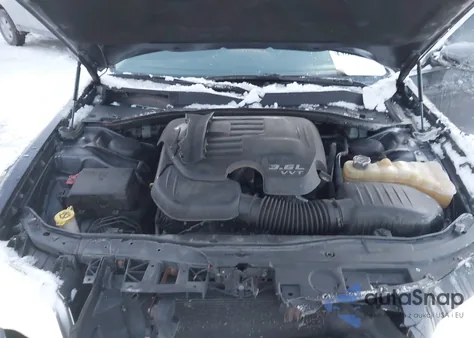 2016 Chrysler 300 Anniversary Edition из США, поврежденный, VIN 2C3CCARG3GH344281